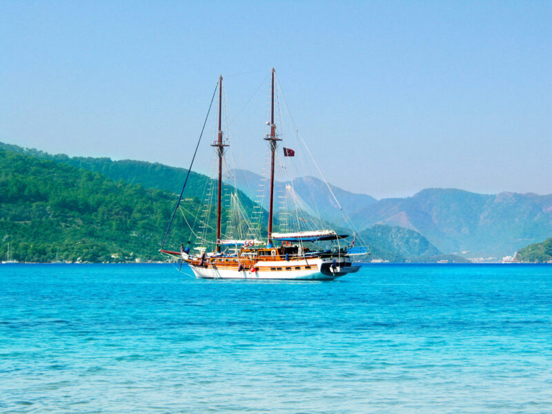 Blue Cruise & Eftalia Aytur