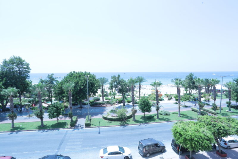 Cleopatra Golden Beach