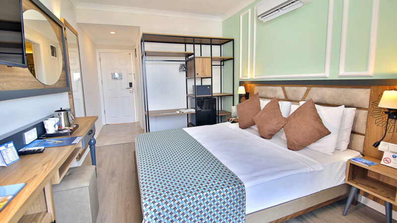 Club Big Blue Suite Hotel