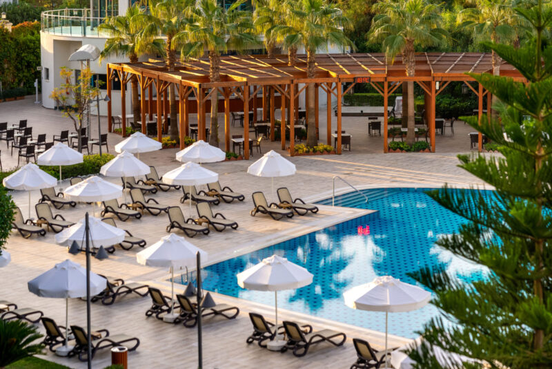 Commodore Elite Suites & Spa