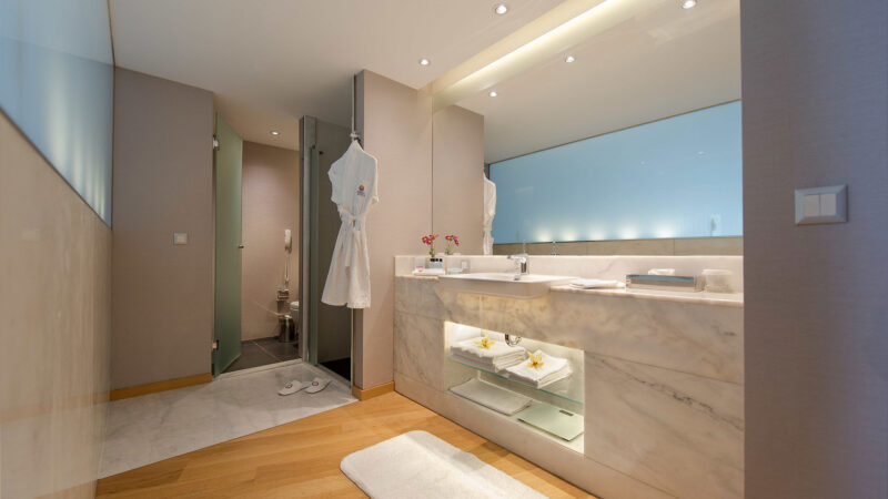 Fly & Go Akra Hotel