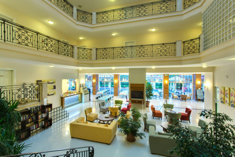 Fly & Go Novella Apart Hotel