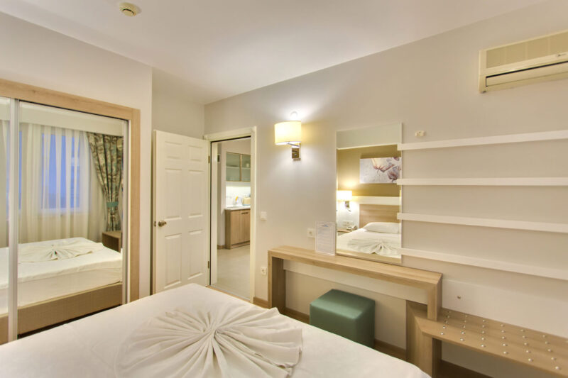 Fly & Go Novella Apart Hotel