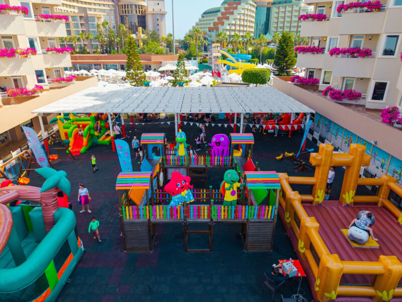 Grand Park Lara