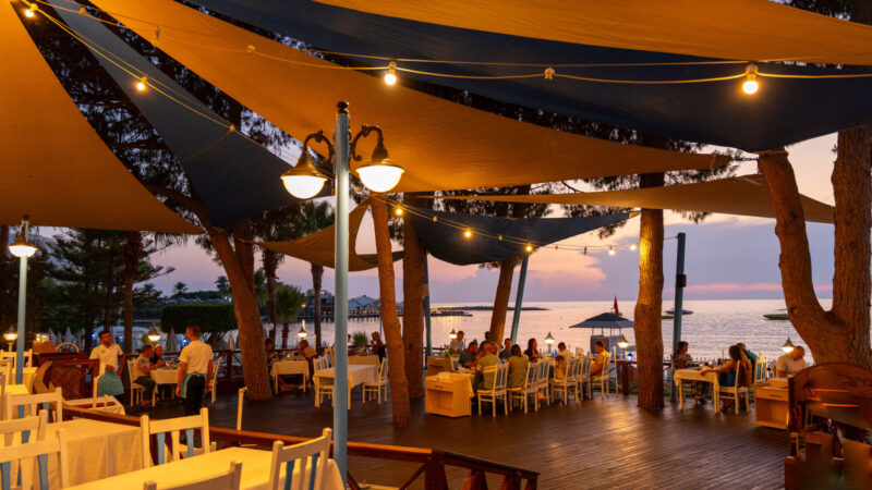 Lonicera World Hotel