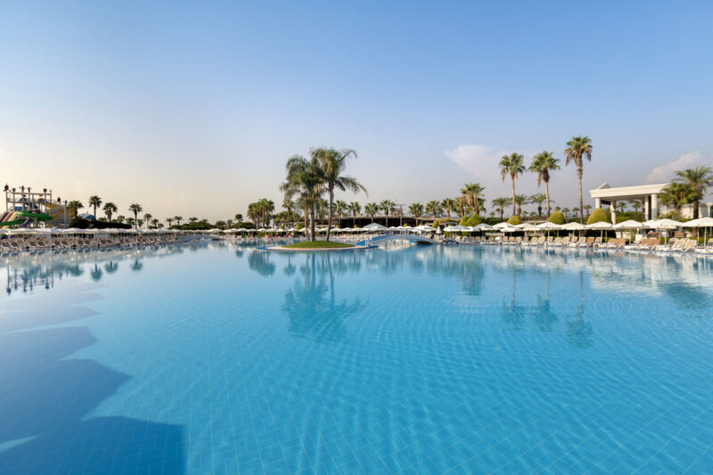 Miracle Resort