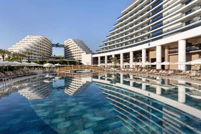 Miracle Resort