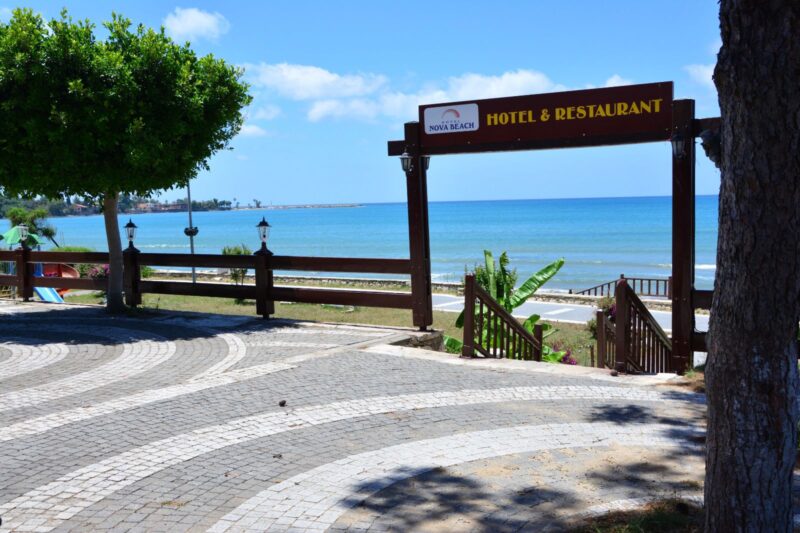 Nova Beach Hotel