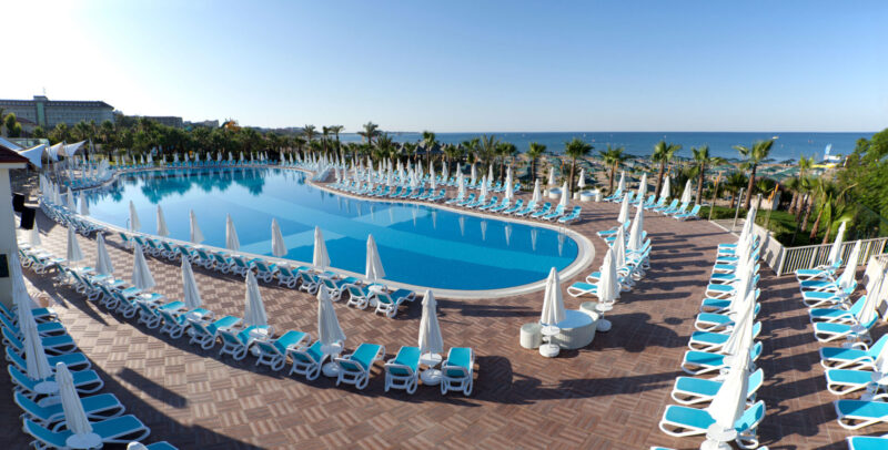 Paloma Oceana Resort