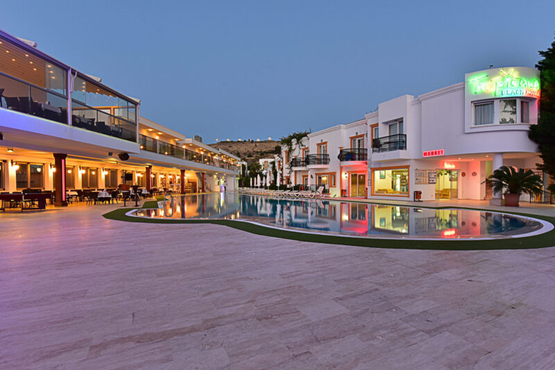 Tropicana Beach