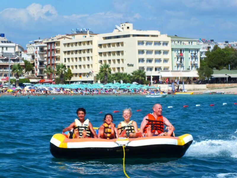Tuntas Beach